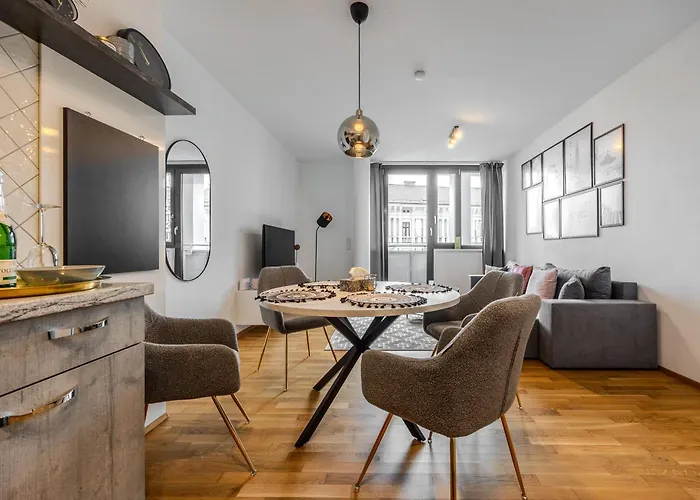 Stylish Central Apartment